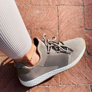 🆕🤎J slides beige sneakers